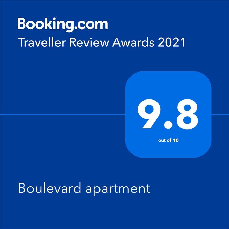 Boulevard Apartment 巴统 外观 照片